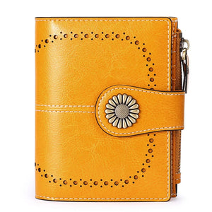 Women's Short Wallet Oil Wax Cow Leather RFID Anti-Theft Wallet