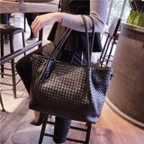 Woven Handbags Ladies Shoulder Bags Large Capacity Zippers Solid Colors