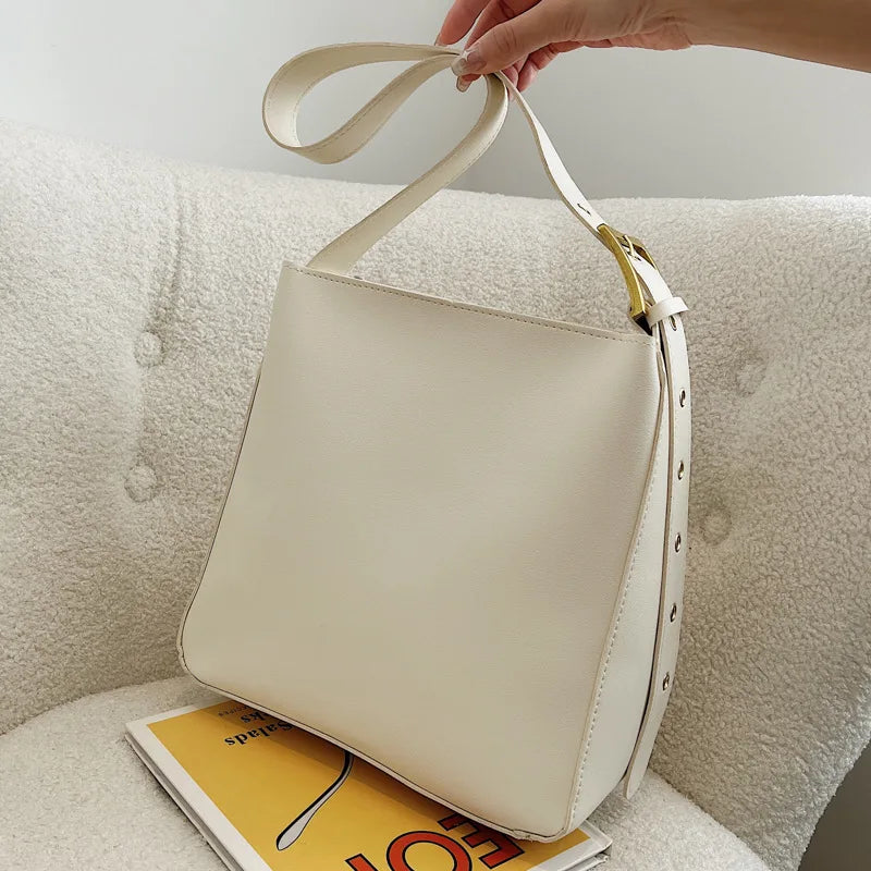 Retro Women's Shoulder Bag Casual Messenger Bag