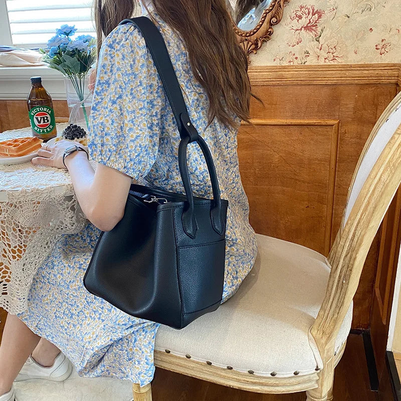 Vintage Leather Bucket Bag for Women Shoulder Messenger Lady Bag