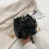 Chic Women's Crossbody Bag for Daily Use