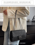 Diamond Chain Shoulder Bag Small Crossbody Handbag