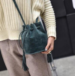 Frosted Tassel Bucket Bag for Autumn & Winter
